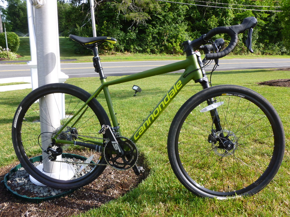 Cannondale Slate 105 Pedal Room