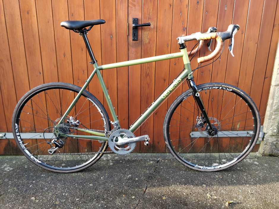 Genesis croix 2025 de fer 2018