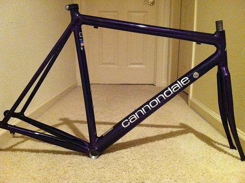 Purple cannondale road bike hotsell