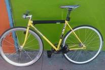 1986 Schwinn Madison track YELLOW photo