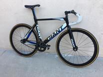 2012 Giant Omnium