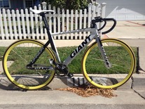 2013 Giant Omnium Track Bike