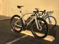 17 - 2019 Trek Madone SLR 6