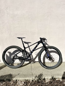 2023 Marin Team Marin 2