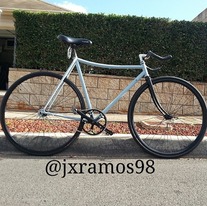 700c pursuit frame