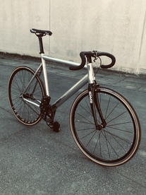 Aero Criterium Cruiser Silver Polished photo