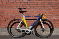 Antonov Ukraine national team colnago