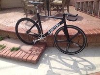 aventon track bike