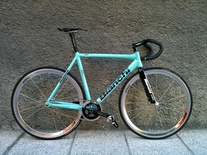 Bianchi D2 Pista by Garrison photo