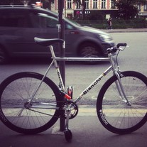 Bianchi Pista Chrome photo