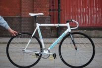 Bianchi pista concept white