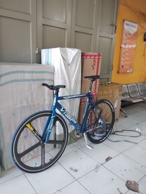 Blue VISP Fixed Gear with Aerospoke