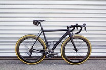 Cannondale CAAD10 Black Inc photo