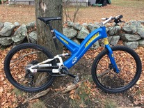 Cannondale Super V 800 Raven photo