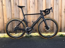 Canyon Aeroad CF SLX Disc photo