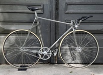 Carlo Carla pursuit 1985