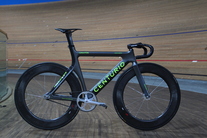 Centurio Legatos carbon track photo