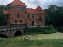 chrome road bike photo