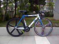 Cinelli Vigorelli with DENNOS wheels