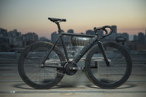 Colossi Low Pro x Be Bike All Black photo