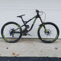 Commencal Supreme DH V3 photo