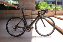 China FM186 Road Bike photo