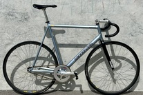 Light blue cannondale track