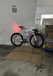 Low// White/Purple (NOT AUTHENTIC) photo Low// White/Purple (NOT AUTHENTIC) photo
