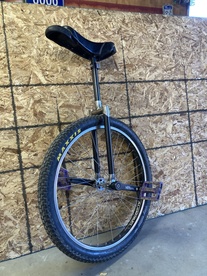 Lugged Carbon 26” Unicycle