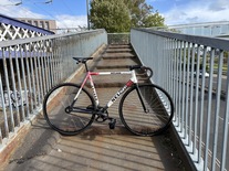 Nelson Pista 57cm