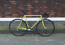 Pinarello Fluo Yellow photo