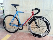 Pinarello Surprise Pista