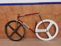 Rare pursuit spanish track frameset