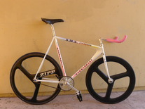 RYCHTARSKI PURSUIT track bike / POLISH photo