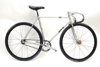 Æ's Giro NJS Track photo