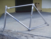 Stratos NJS 53.5cm