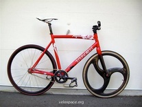 Trek T1 photo