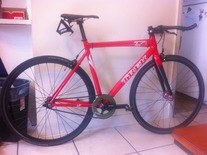 Trek T1 red photo