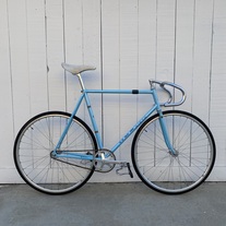 Uno Pista 57cm photo