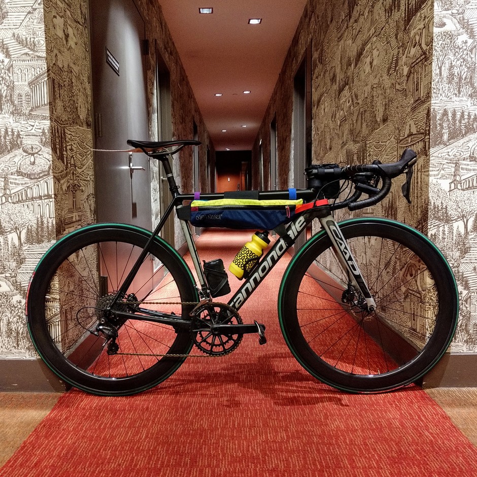 2016 Cannondale CAAD12 Disc Ultegra Pedal Room