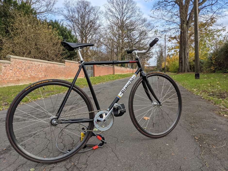 Black Bianchi Pista Pedal Room