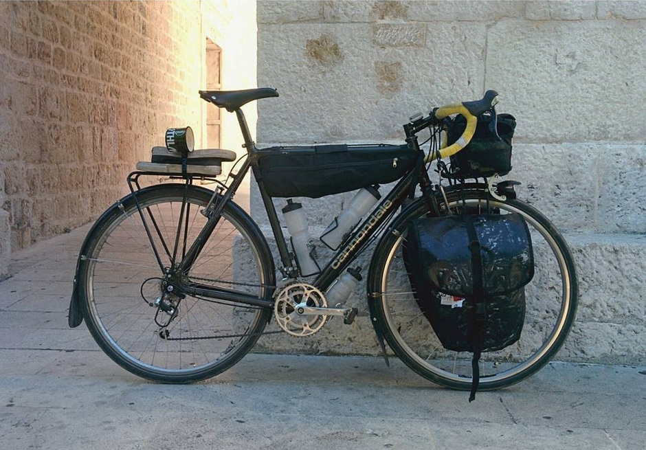 cannondale t1000 touring bike