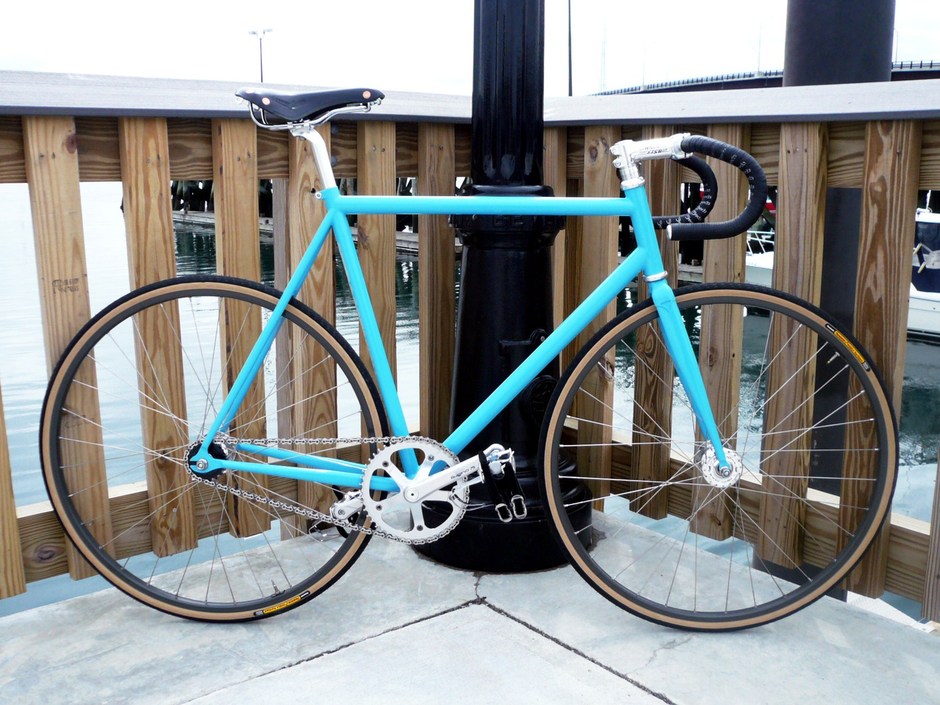 brooks saddle slippery